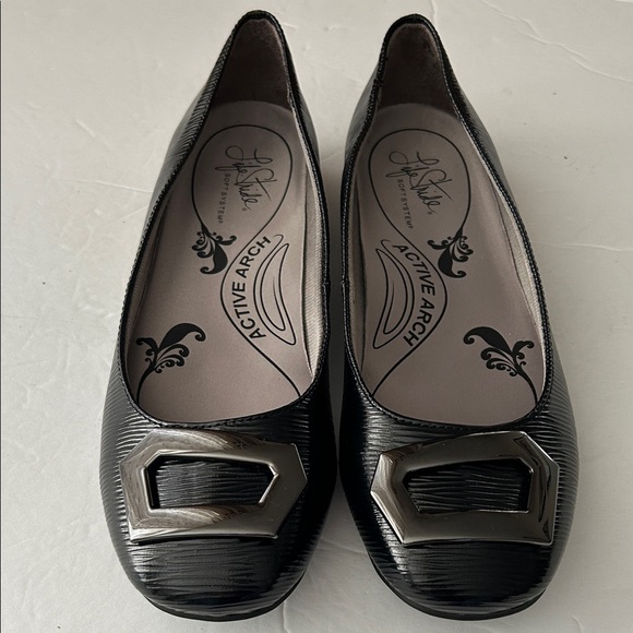 Life Stride Black Flats,Buckle, active arch, soft system, flex, support, sz 7.5M - Picture 4 of 15
